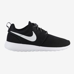 Nike Roshe One Black